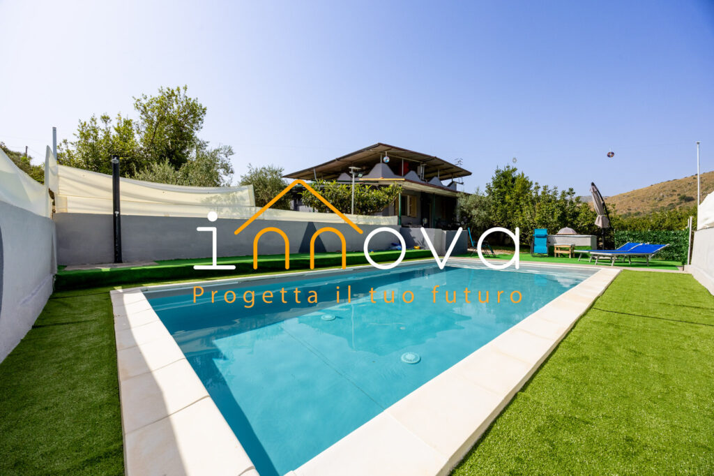 Villa indipendente con piscina in vendita a Misilmeri, zona Piano Stoppa - foto 01